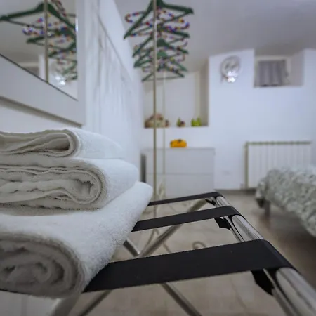 La Casina Di Anna Apartment